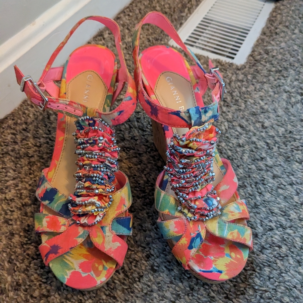 Gianni Bini Wedges Colorful Tropical Pink Boho Size 8.5
